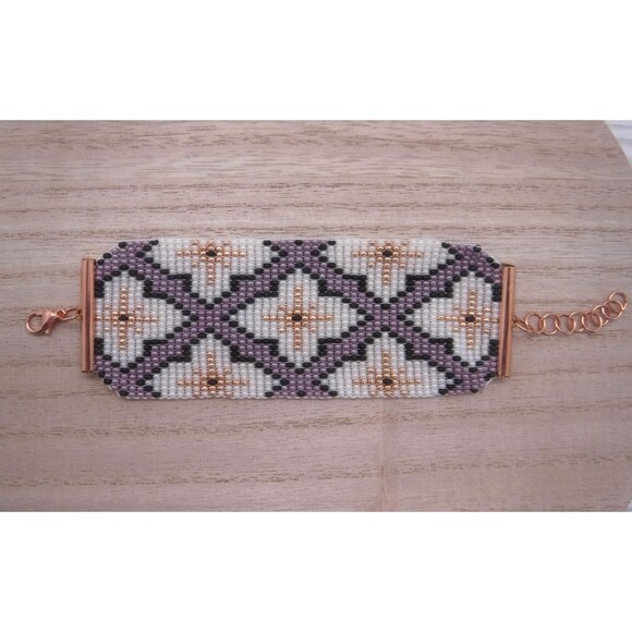 Loom Beaded Bracelet Pearl, Purple and Rose Gold - Picture 3 of 4